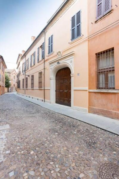 "PALAZZO SABBIONI" Romantic Apartment with Kitchen Park View