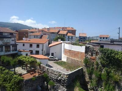 CASA EN EL CENTRO HISTÓRICO DE CASTRO URDIALES