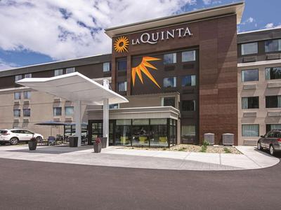 La Quinta Inn & Suites by Wyndham Portland DT Maine Med