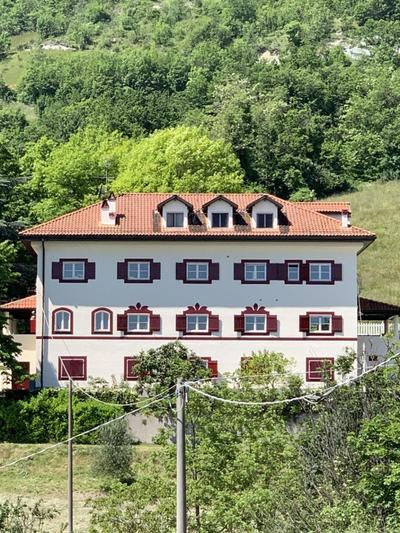 GROUP STAY VILLA - 40 Guests - PRIVATE POOL - TENNISCOURT - PRIVATE COOK - CONVERANCE ROOM villaitaly eu