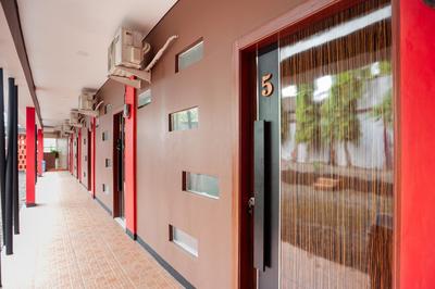 Urbanview Hotel Amarilis Sentul Bogor by RedDoorz