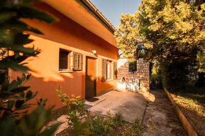 Casa Monterosso - great sea view, free parking, large terrace, near the sea
