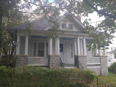 Cozy Cape Cod Bungalow King Queen WD Full Kitchen Wifi Desk