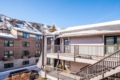 Chateau Dumont Unit 11, Contemporary Condo with a Great Downtown Location