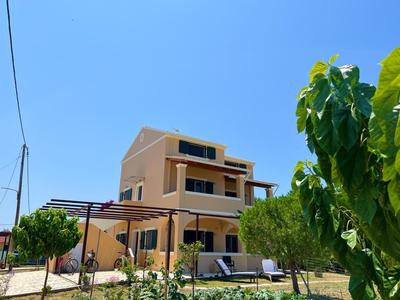 Dimitra Houses 2 - Seaside