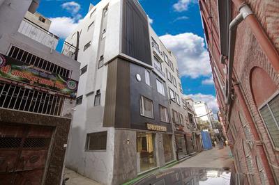Hotel Kaca Inn-Near Connaught Place and New Delhi Railway Station