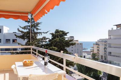 Sunny Apartment By Kura Homes