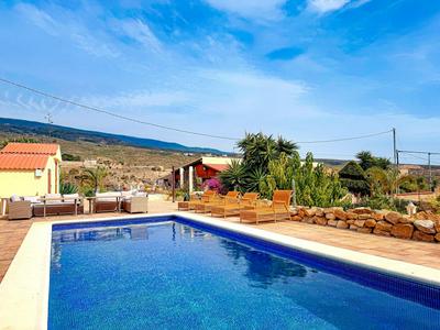Exquisite rural house with garden, pool and sea views