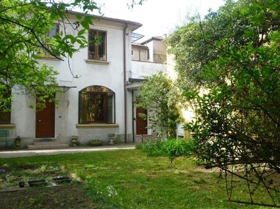 Peaceful Portello home