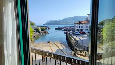 MUNDAKA Old Port