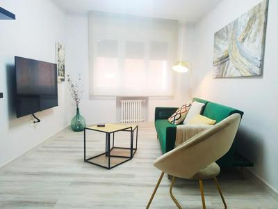 MEGANO, apartamento a estrenar en la ruta vinos. junto a estanciones.