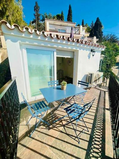 NEW Duplex studio with sea views