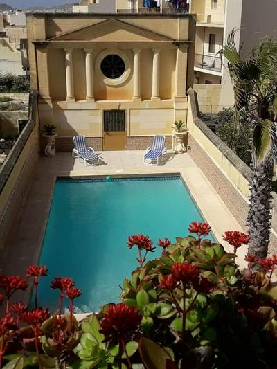 Palma Residence with Communal Pool