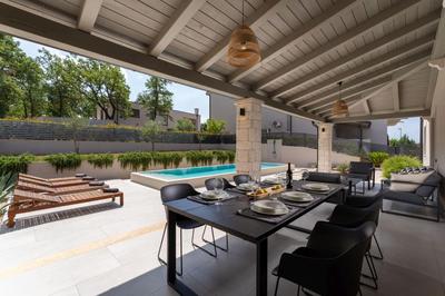 Modern villa Molindrio with pool in Porec