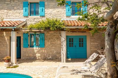 Rustic villa Janko with pool in Sveti Lovrec