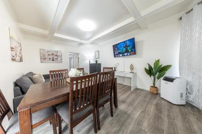 8 Beds Home with 4 Car Parking Space - Near DTLB