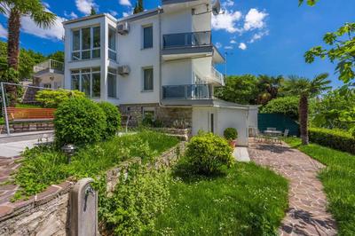 Apartments in Crikvenica 45073