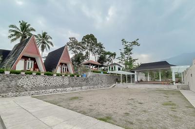 RedDoorz Resort Syariah At Rancakalong Sumedang