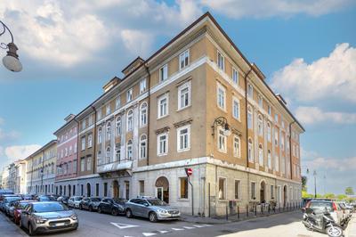 Il Golfo - Elegante appartamento zona Rive