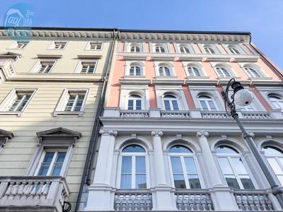 Piazza della Borsa 3C Tirabora Short Rent