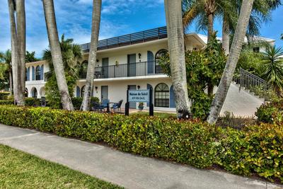 Le Monaco - 1 BR Romantic Condo! Getaway Steps from 5th Ave S Stylish Coastal Retreat with King Bed Beach Access and Prime Location, Near Dining Shopping a