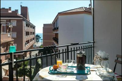 Sunny holidays in Santa Pola