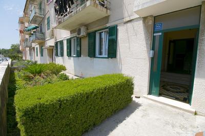 Apartment Leo