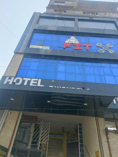 Hotel High Society