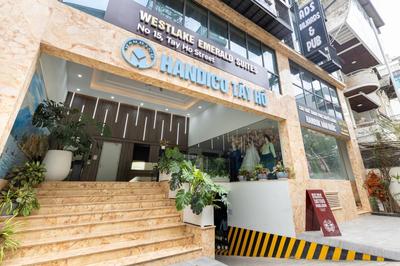 Westlake Emerald Suites