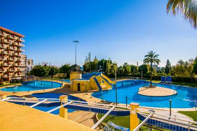 137 Minerva Apartamentos - Vista al mar - Piscina y Playa - Cercano a tren, restaurantes y tiendas