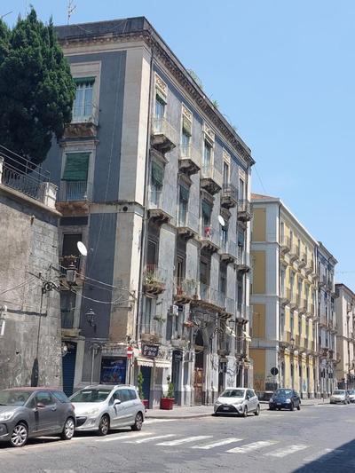 GL Golden City Apartments