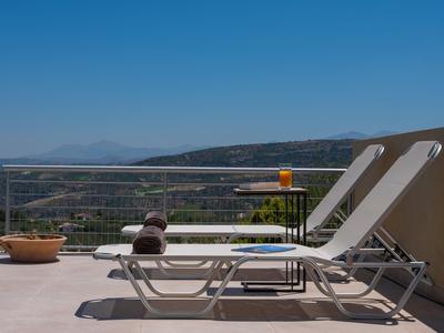 Zeus Mountain - Vasilies NewTown Residences