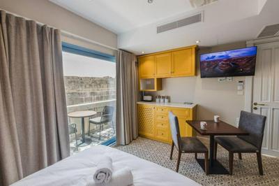 Iz-Zebbuga The Penthouse Royal 8