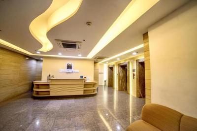 1711 Condo Loft type corner unit