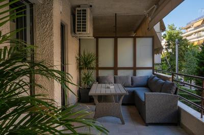 Elegant Oasis 2 BR Apt near the Marina & the Beach