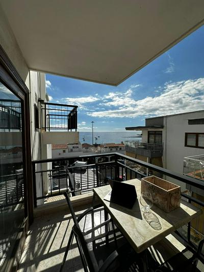 Oceanside escape