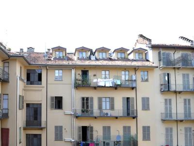 ROSSO MAGENTA - Luminoso loft in centro e a due passi dalla stazione