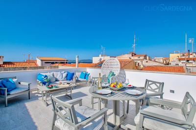 ClickSardinia Alghero historic centre cosy penthouse with sea view terrace