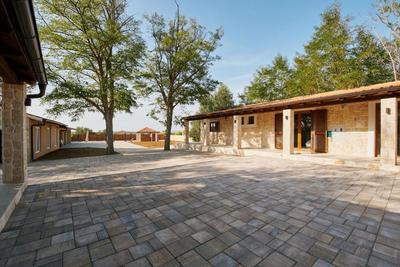 Stunning Villa for 10 people with large heated pool-50m2, jacuzzi and gym - by TA Leut Agency