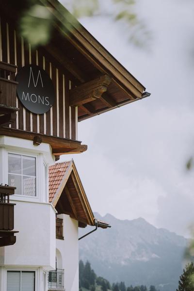 MONS suites wine passion