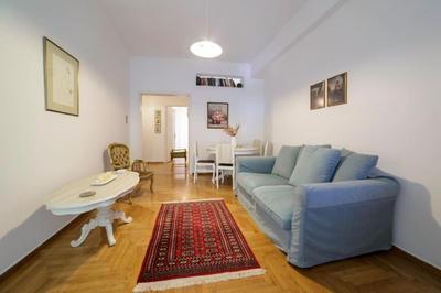 Iris Apartment