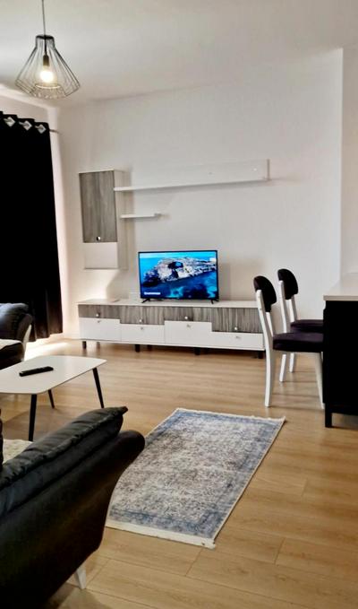 Luxury Apartment 10/2