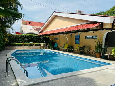 Hotel Cabinas El Coral