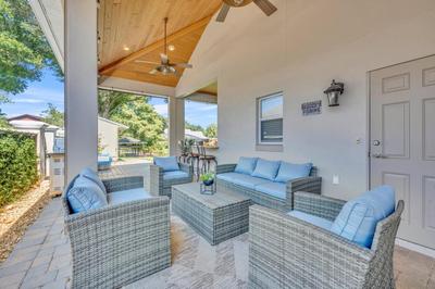 Best of Both Worlds Lakehouse