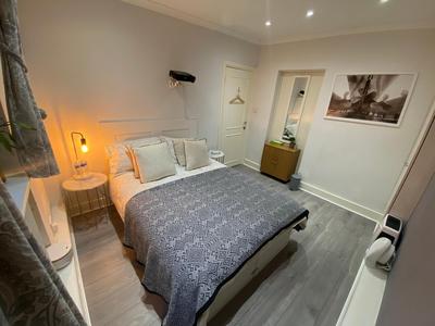 Central 1bedroom Apartment, connected via underground, overground and many bus routes