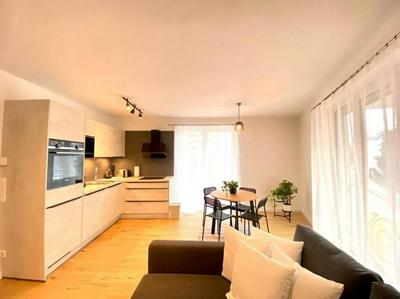 Cozy & Stylish Appartment in Vienna - 1 min to U3 Metro - Quiet Area with Shops nearby