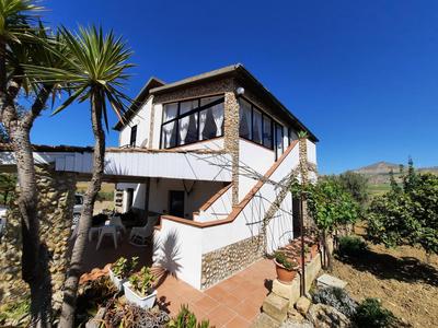 Villa NERO BIANCO, Havre de paix, oliviers, piscine privée