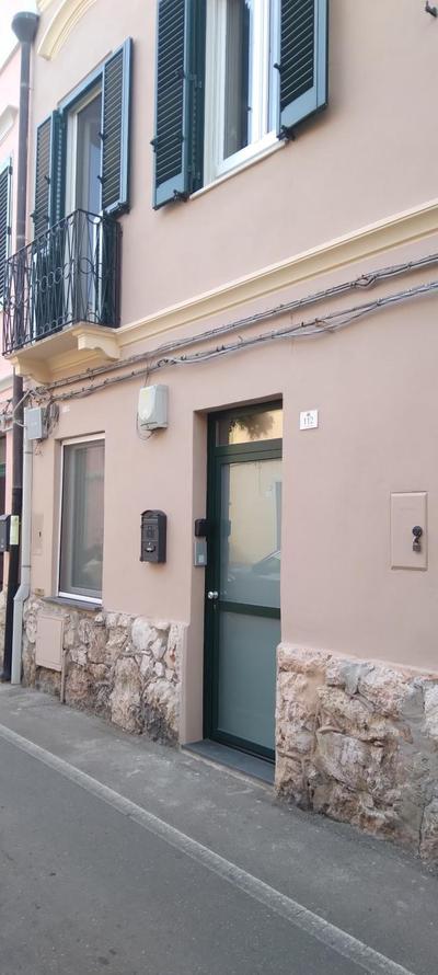 Casa a Cagliari in centro storico Villanova MIOS