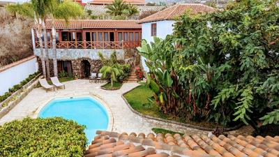 La Cueva de Villa Gardel