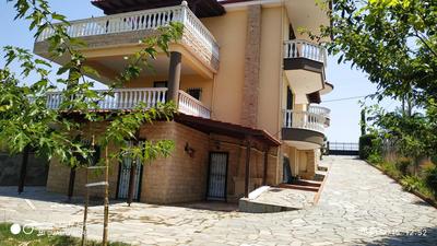 The Villa with the Aromatic Herbs